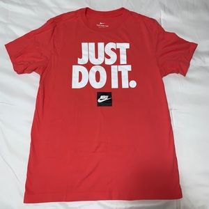 Nike Bright Red Short Sleeve Shirt Medium